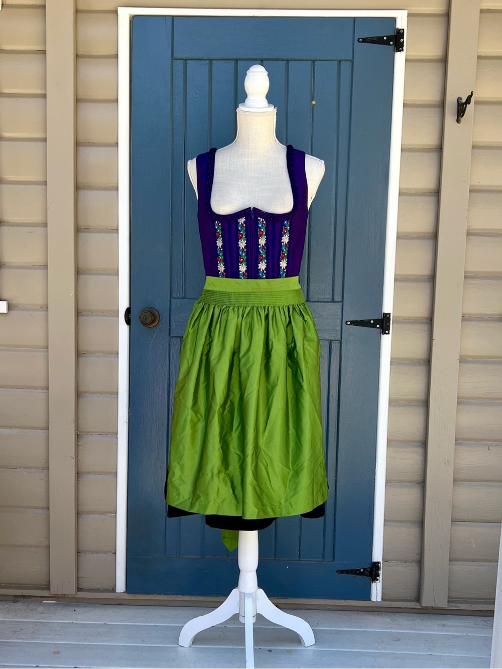 Country Line Trachten Dirnal Dress EU 38 Purple Embroidered Green Apron